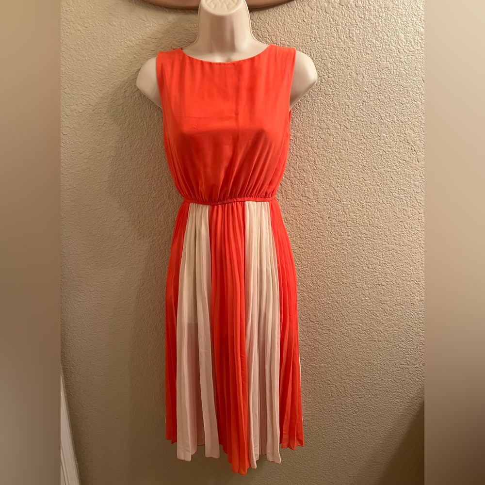 Sz.S Orange and Cream Sleeveless Dress